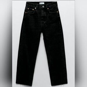 ZARA Straight Leg Jeans High Rise Raw Hem Cropped  Washed Black Size US6